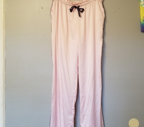 Nwt Victoria's Secret Satin Pajamas Size Large